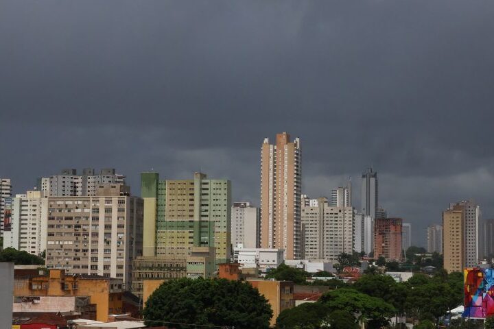 Selvíria Inaugura Iluminação Natalina com passeio na carreta